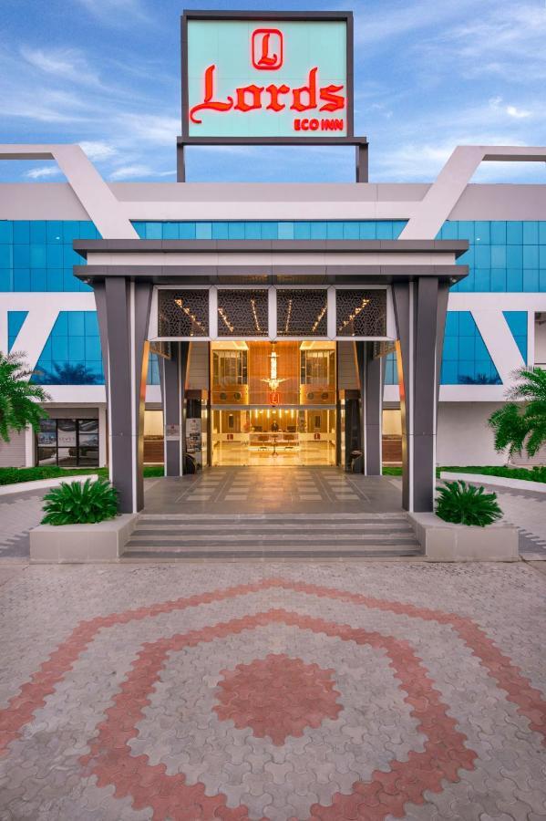 Lords Eco Inn Morbi Zewnętrze zdjęcie