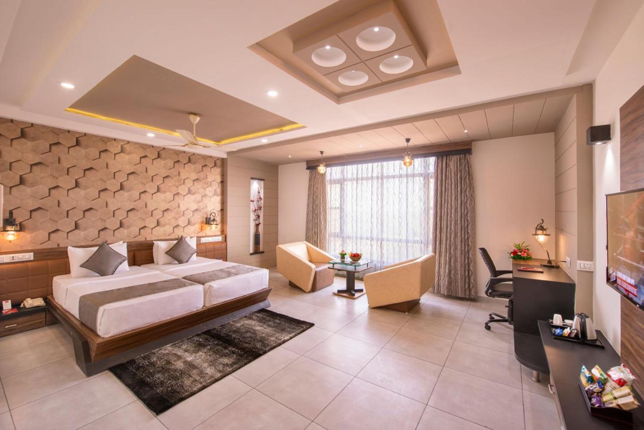Lords Eco Inn Morbi Zewnętrze zdjęcie