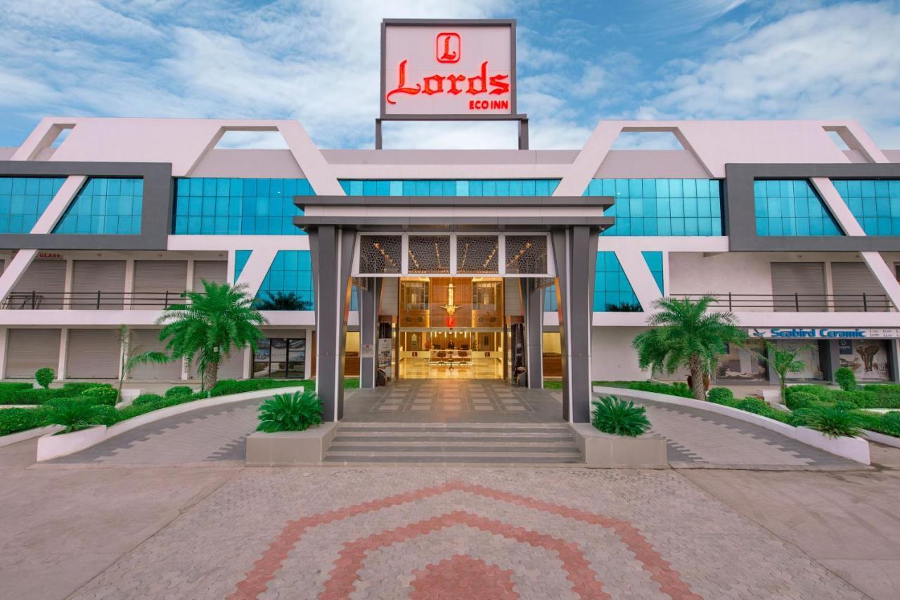 Lords Eco Inn Morbi Zewnętrze zdjęcie