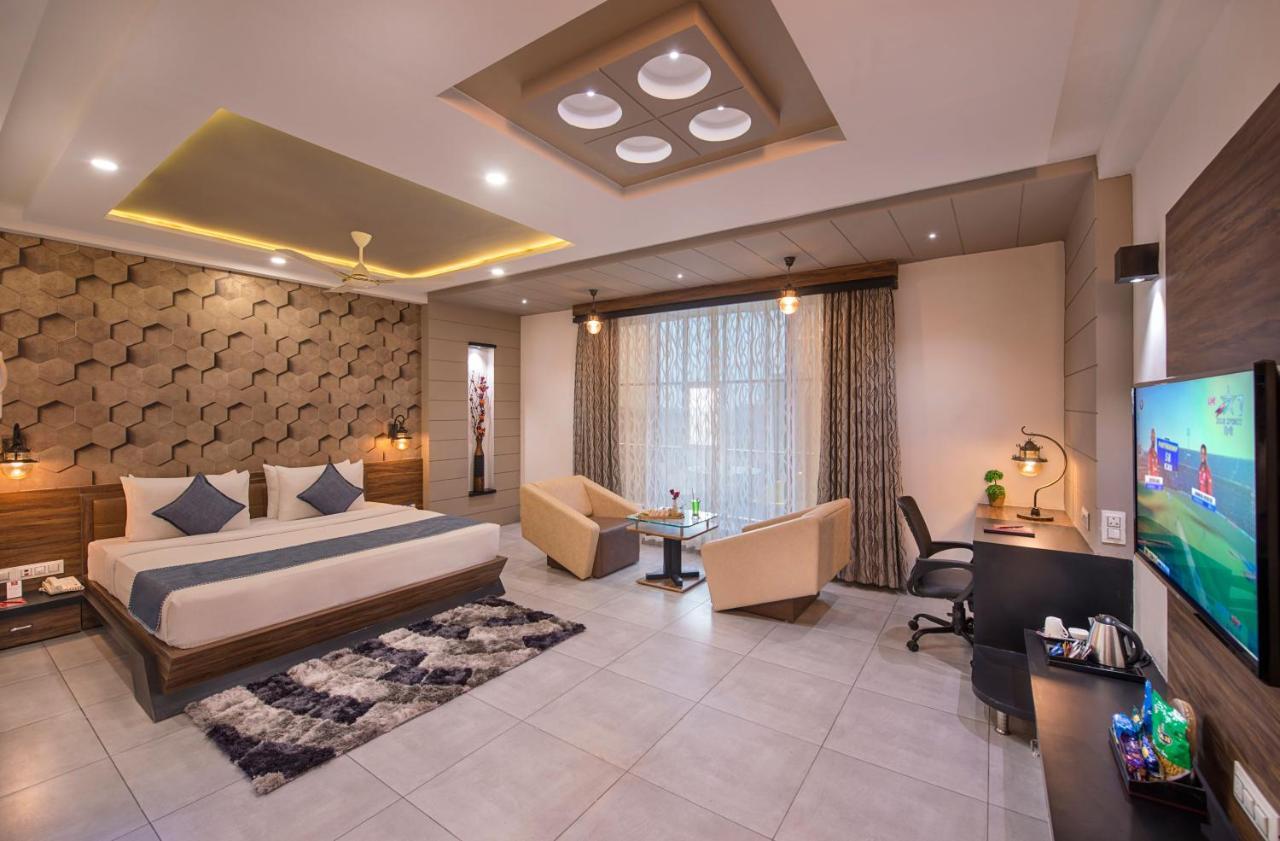 Lords Eco Inn Morbi Zewnętrze zdjęcie