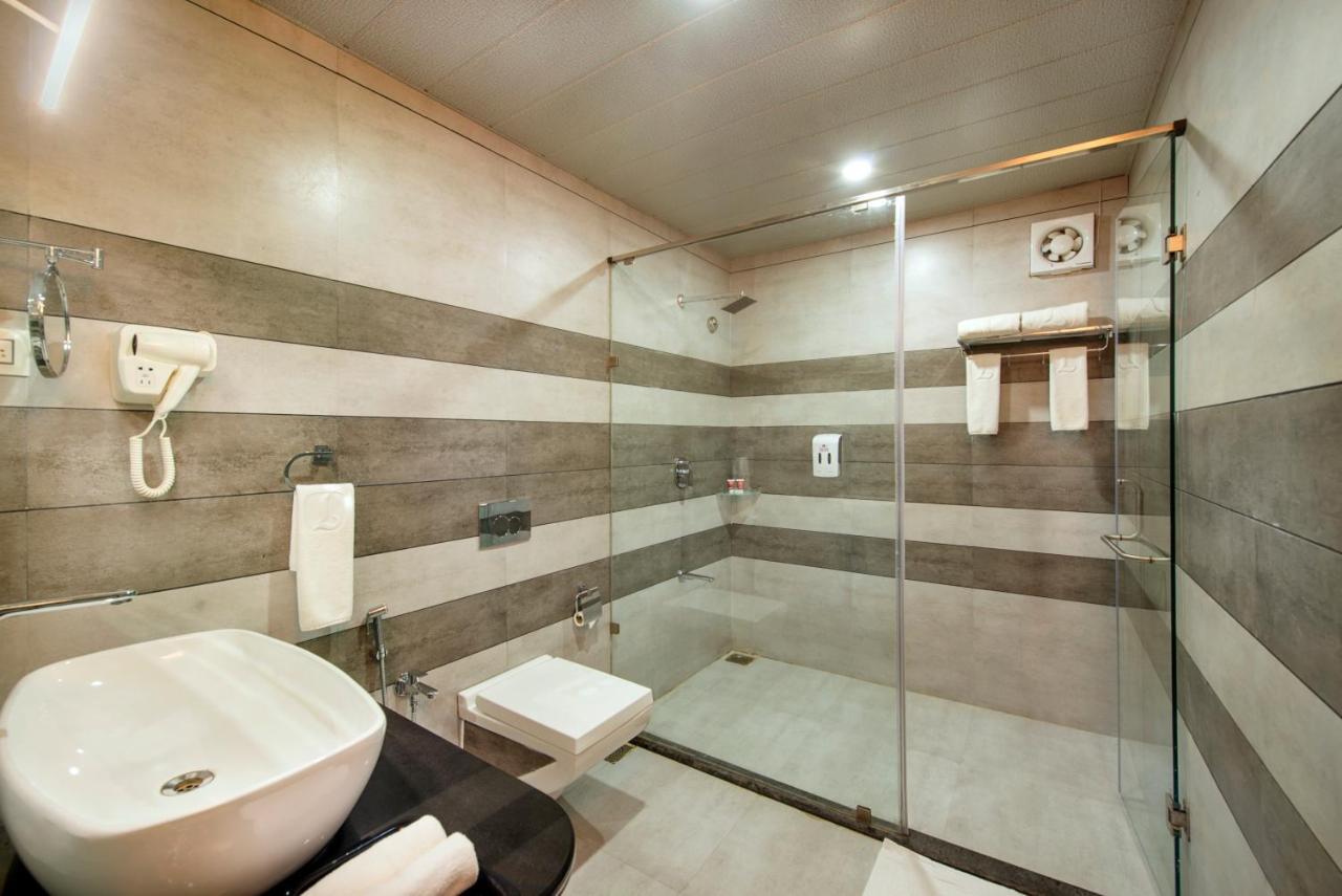 Lords Eco Inn Morbi Zewnętrze zdjęcie